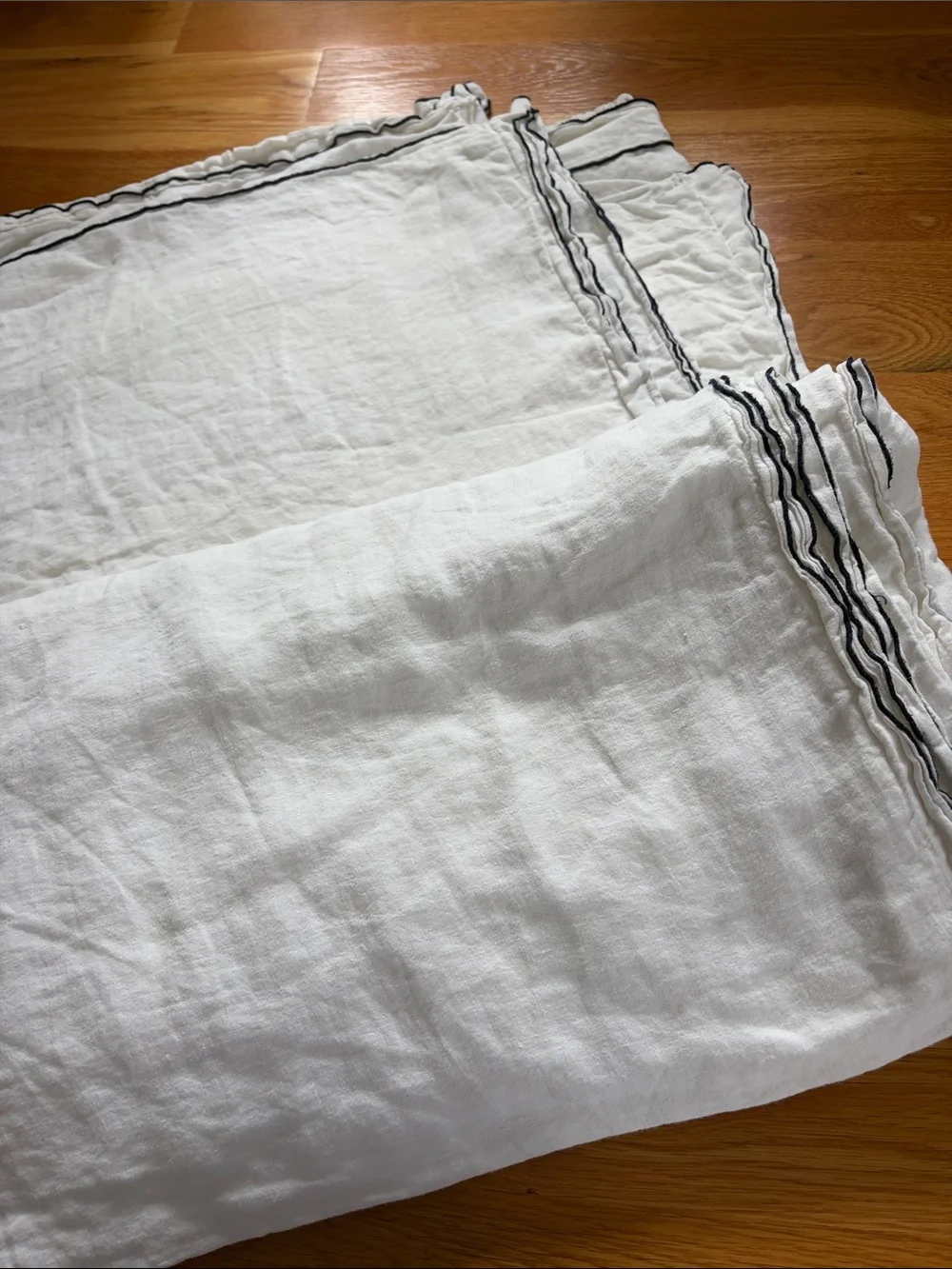 White Linen Pillowcase Pair with Black Trim - Classic Neutral Bedding